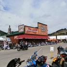 050 - A great place to people watch and listen to live music